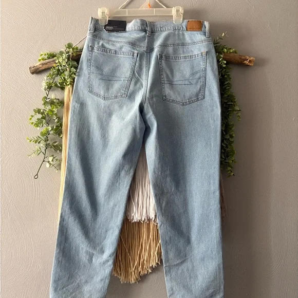 American Eagle Outfitters Light Blue Super High-rise Straight Jeans - Picture 2 of 5